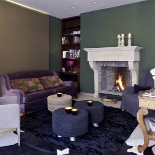 03_Wohnzimmer_Kamin.jpg